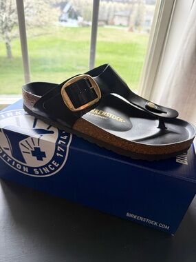 Birkenstock Black Gizeh Sandal with Gold Buckle Accent New